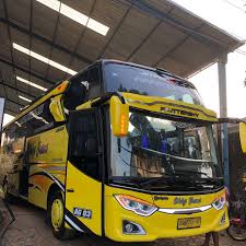 Read more about the article Sewa Bus Surabaya